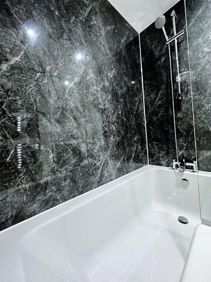 The Atlantis - Tower Apartments Great Yarmouth Extérieur photo